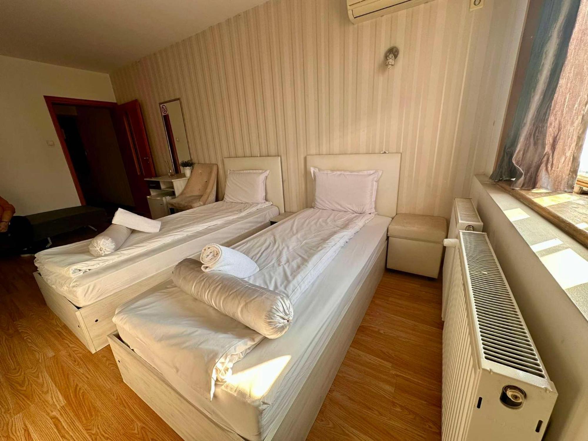 Family Hotel Amor Русе Экстерьер фото