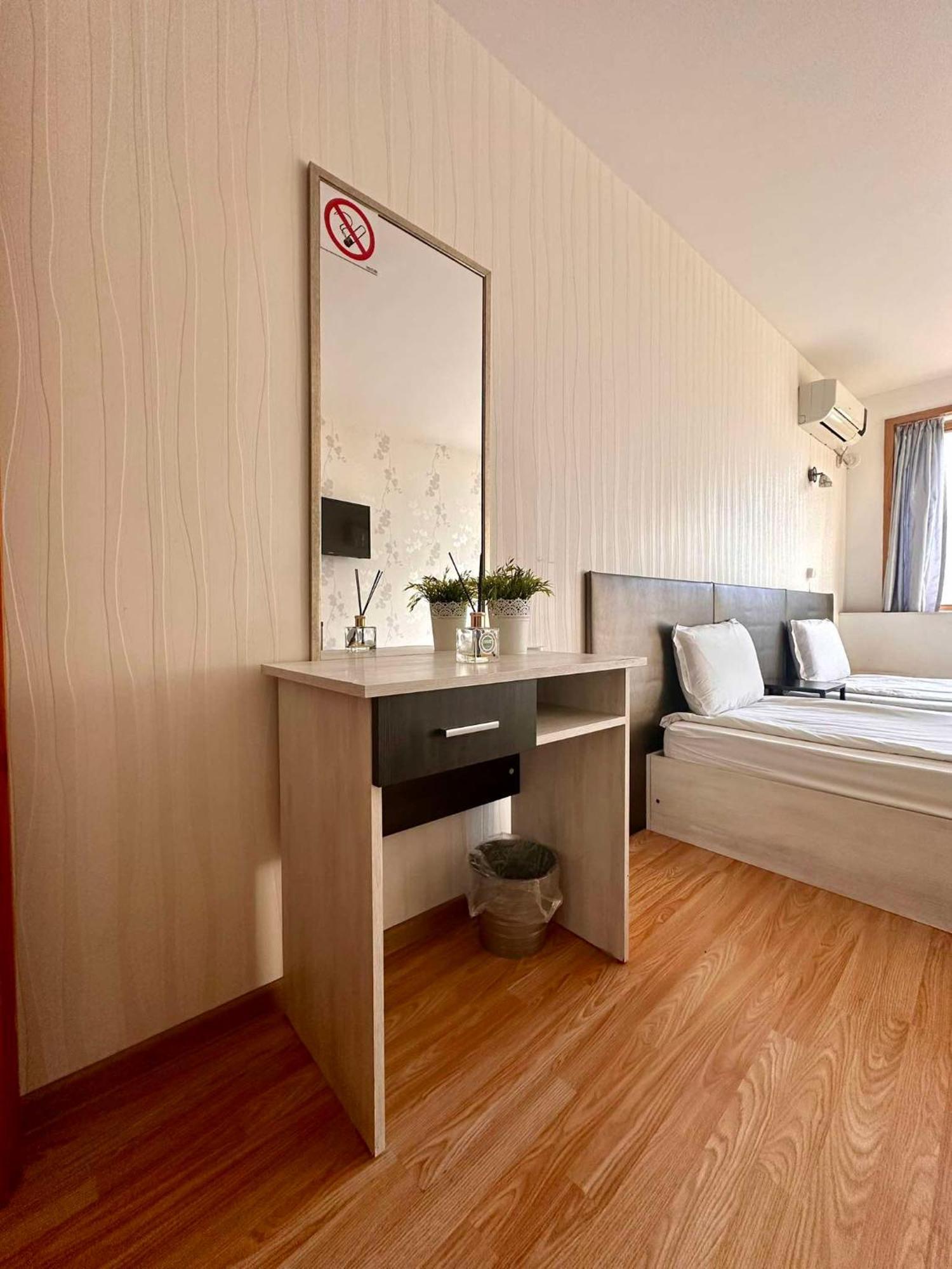Family Hotel Amor Русе Экстерьер фото
