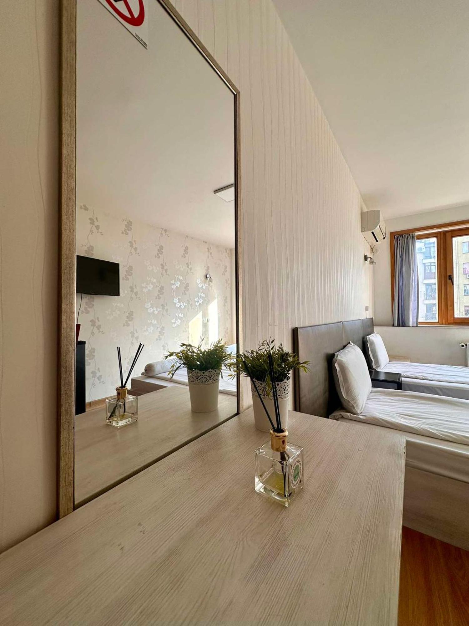 Family Hotel Amor Русе Экстерьер фото