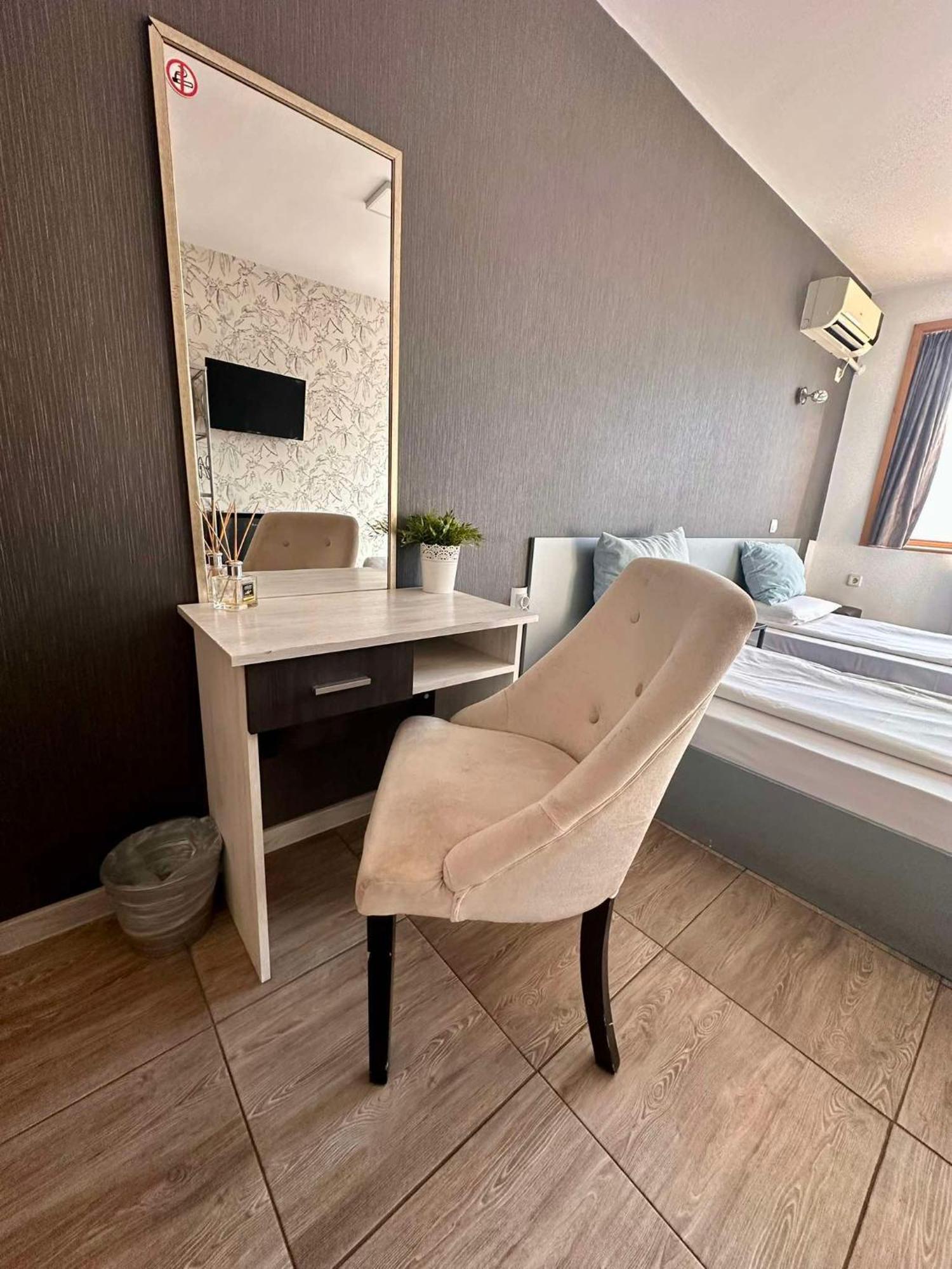 Family Hotel Amor Русе Экстерьер фото