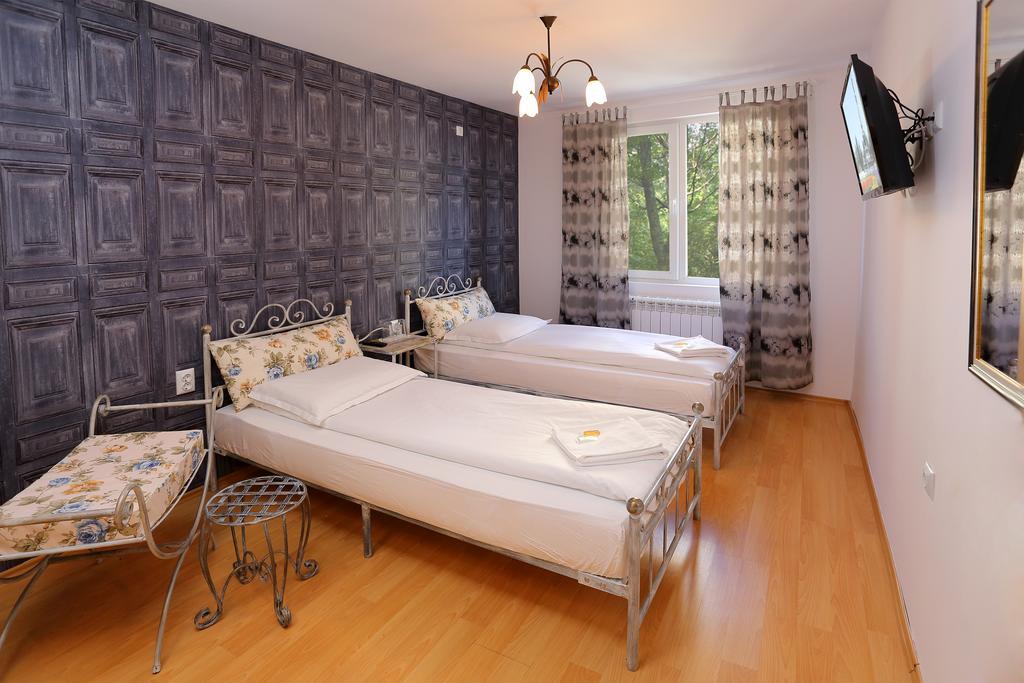 Family Hotel Amor Русе Экстерьер фото